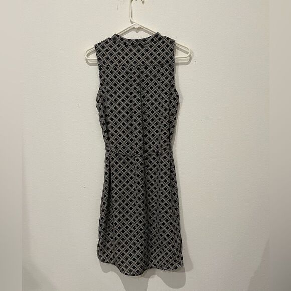 H&M Sleeveless Creped Dress Black White size 4 - Picture 6 of 6